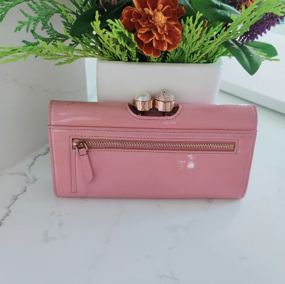 TED BAKER Leather Light Pink Purse Card Cash Holder Pearl &  Rustal Bobbles VGC - Picture 9 of 15
